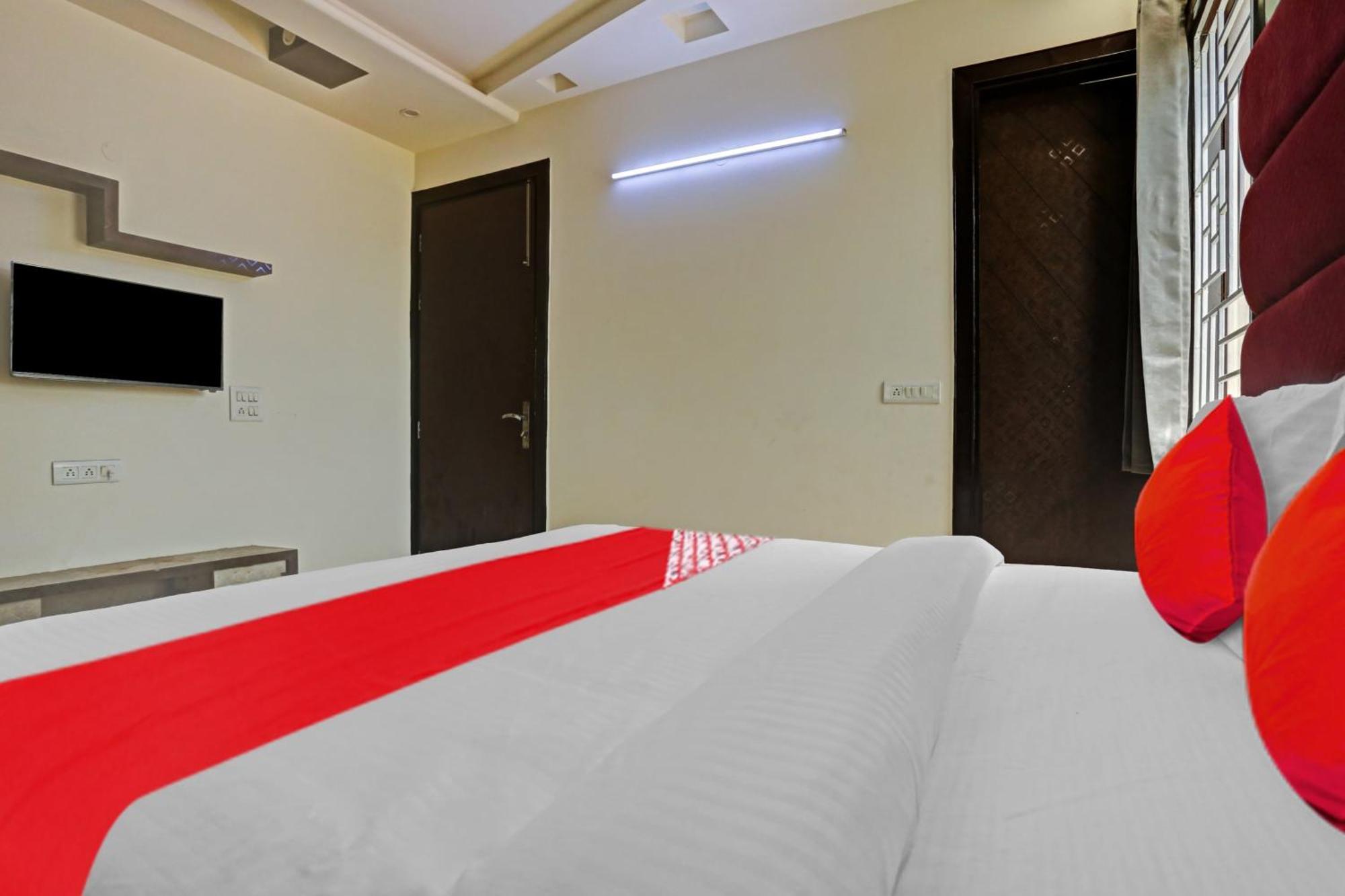 Hotel O Golden Key Inn Punjabi Bagh New Delhi Buitenkant foto